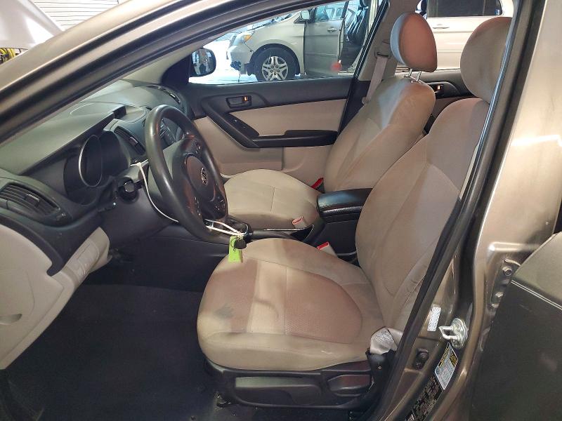 Photo 7 from auction – 2011 KIA FORTE with VIN KNAFU5A24B5383892