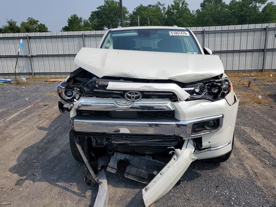 Photo 5 from auction – 2022 TOYOTA 4RUNNER with VIN JTEKU5JR9N6077392