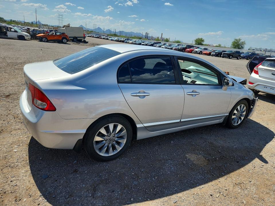 Photo 3 from auction – 2011 HONDA CIVIC with VIN 2HGFA1F93BH512760