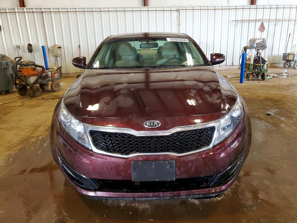 Photo 5 from auction – 2012 KIA OPTIMA with VIN 5XXGM4A76CG052709