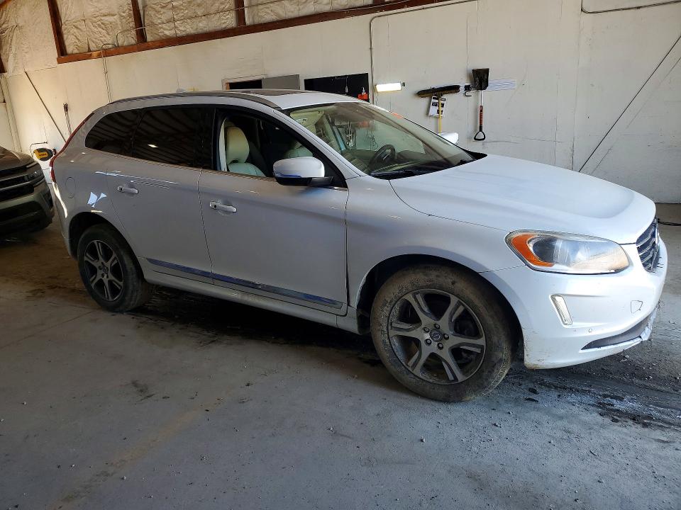 Photo 4 from auction – 2015 VOLVO XC60 with VIN YV4902RD3F2581965