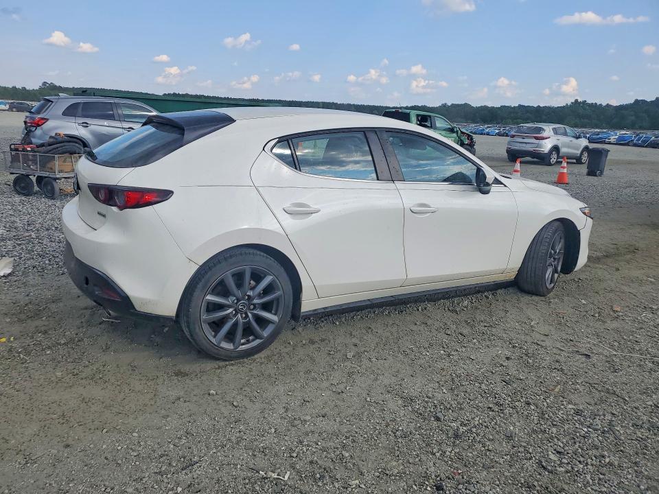Photo 3 from auction – 2020 MAZDA 3 with VIN JM1BPALMXL1157218