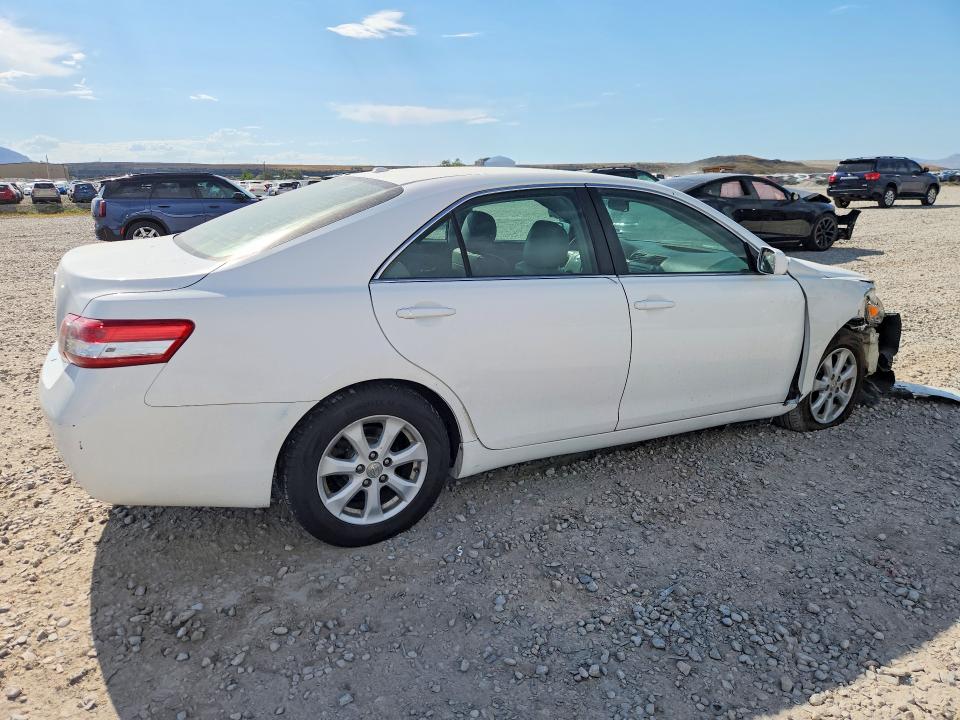 Photo 3 from auction – 2011 TOYOTA CAMRY with VIN 4T1BF3EK4BU761561