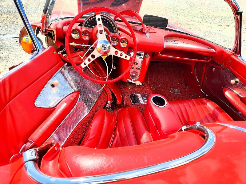 Photo 8 from auction – 1960 CHEVROLET CORVETTE with VIN 00867S105117