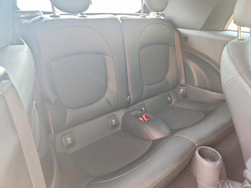 Photo 10 from auction – 2021 MINI COOPER with VIN WMWWJ3C03M3M41742