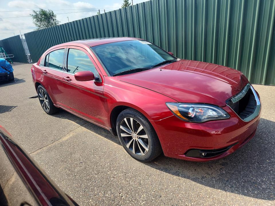 Photo 4 from auction – 2014 CHRYSLER 200 with VIN 1C3CCBBG6EN179847
