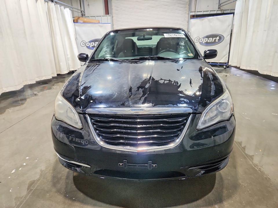 Photo 5 from auction – 2013 CHRYSLER 200 with VIN 1C3CCBBB6DN651290