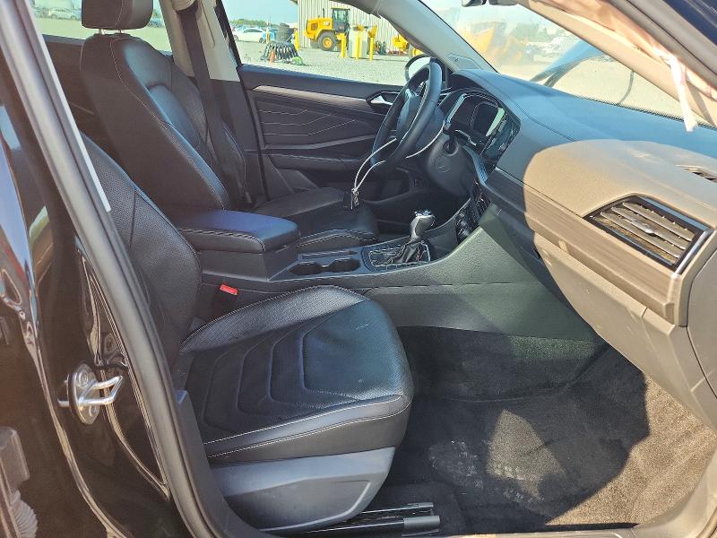 Фото 7 с аукциона – 2022 VOLKSWAGEN JETTA с VIN 3VWGM7BUXNM010774