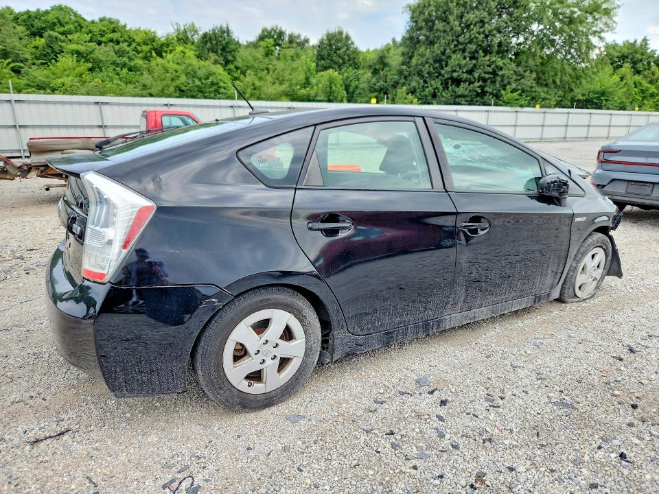Photo 3 from auction – 2011 TOYOTA PRIUS with VIN JTDKN3DU0B5287421