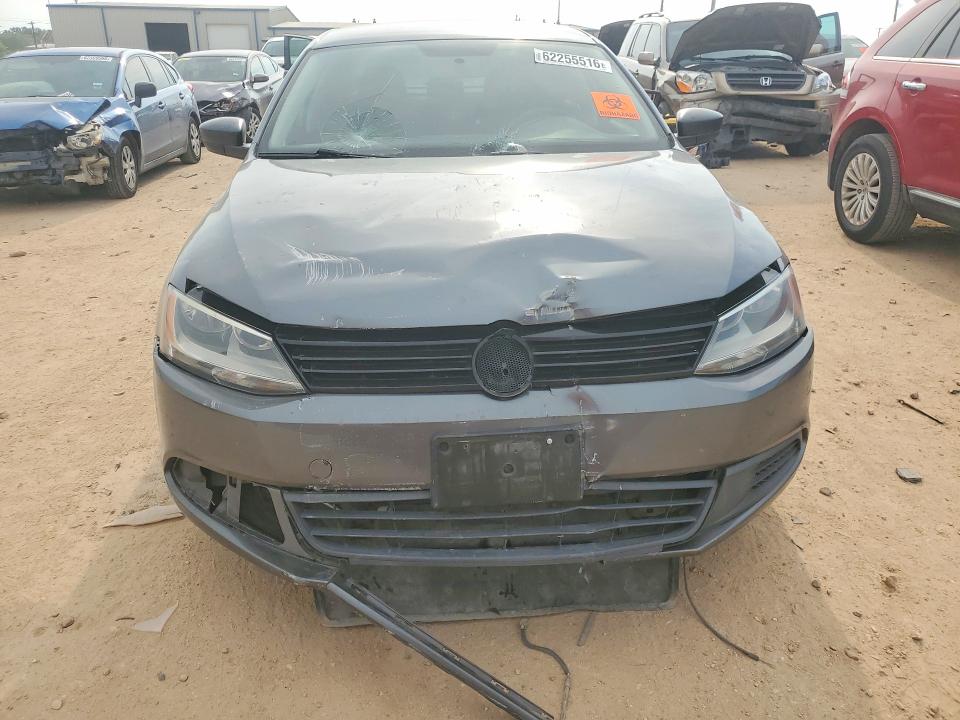 Photo 5 from auction – 2014 VOLKSWAGEN JETTA with VIN 3VW2K7AJ0EM256448