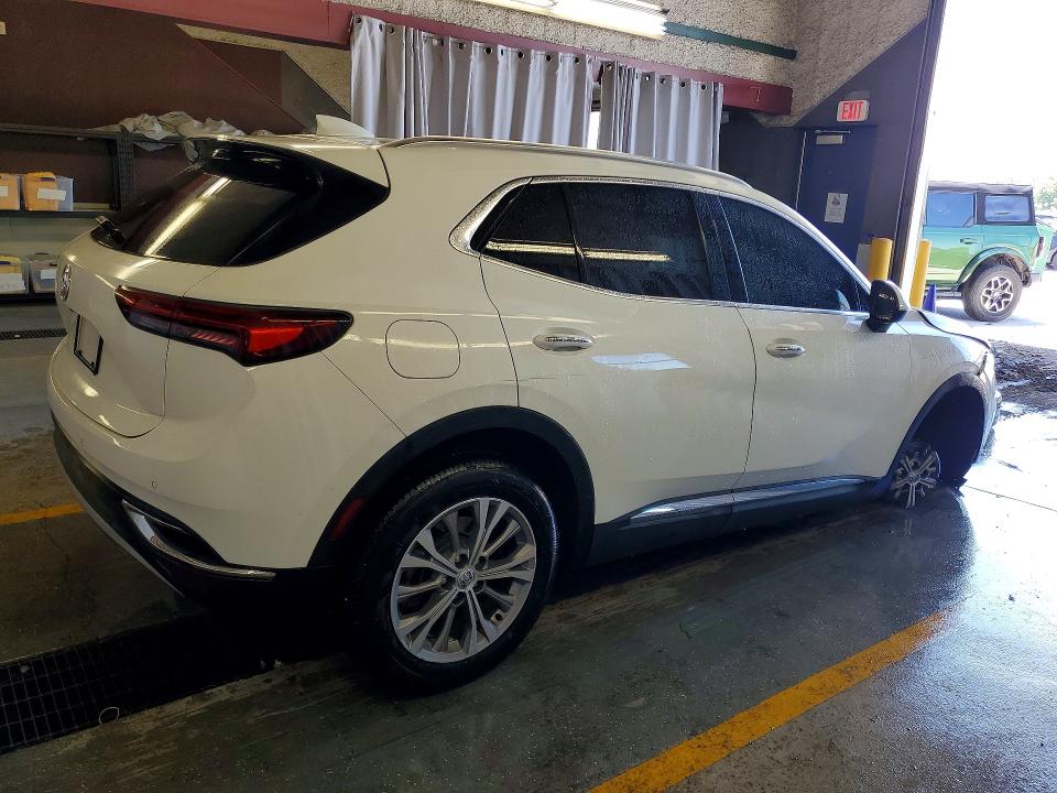 Photo 3 from auction – 2022 BUICK ENVISION with VIN LRBAZLR49ND167036