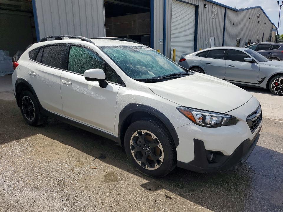 Photo 4 from auction – 2021 SUBARU CROSSTREK with VIN JF2GTAPC5MH652777