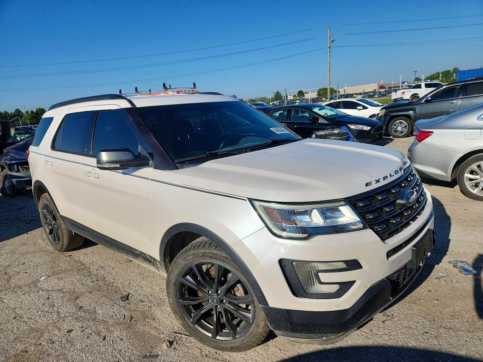 Photo 4 from auction – 2017 FORD EXPLORER with VIN 1FM5K8D89HGA98328