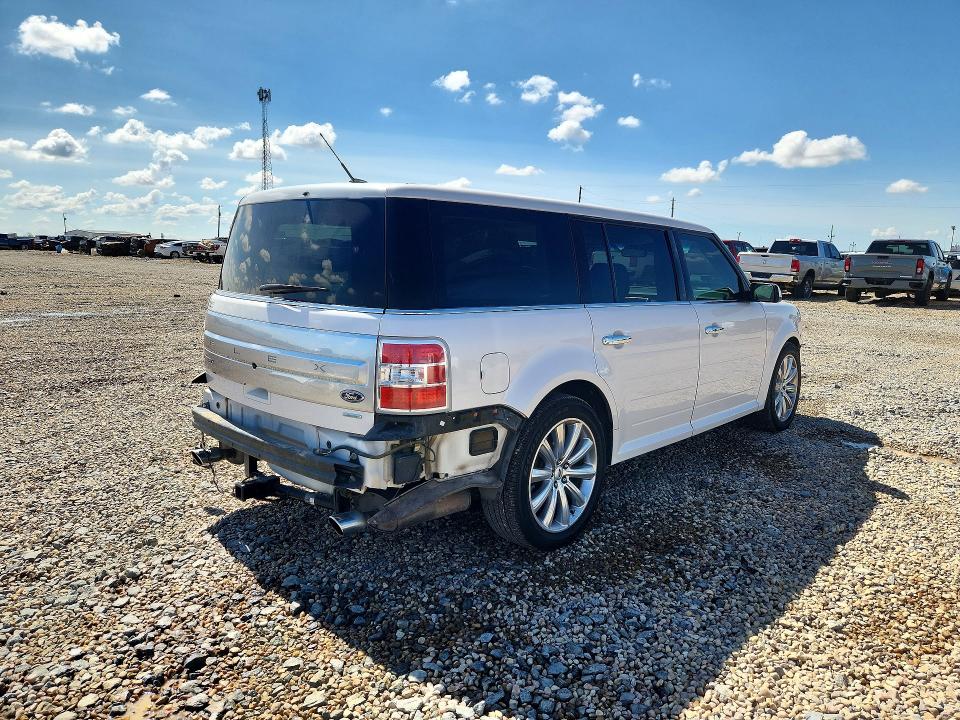 Photo 3 from auction – 2019 FORD FLEX with VIN 2FMHK6DT1KBA23403