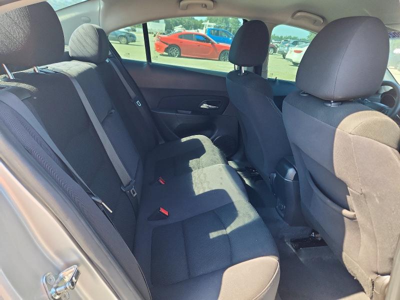 Photo 10 from auction – 2015 CHEVROLET CRUZE with VIN 1G1PC5SB4F7210014