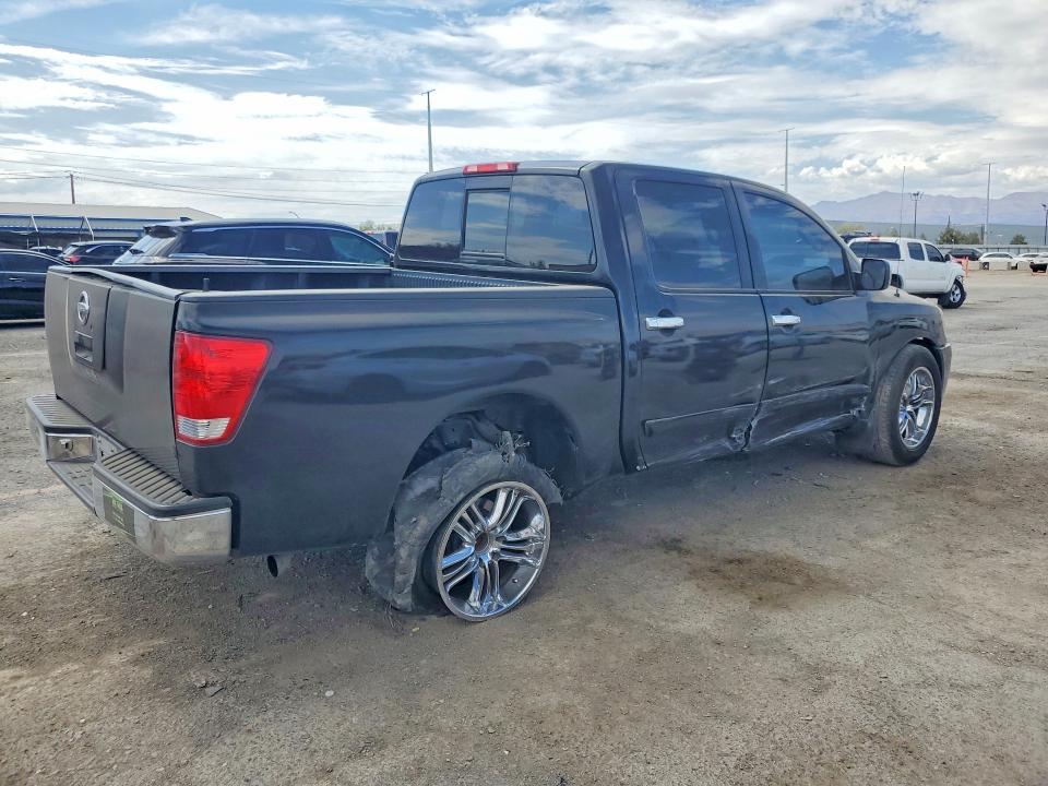 Photo 3 from auction – 2004 NISSAN TITAN with VIN 1N6AA07A94N592553