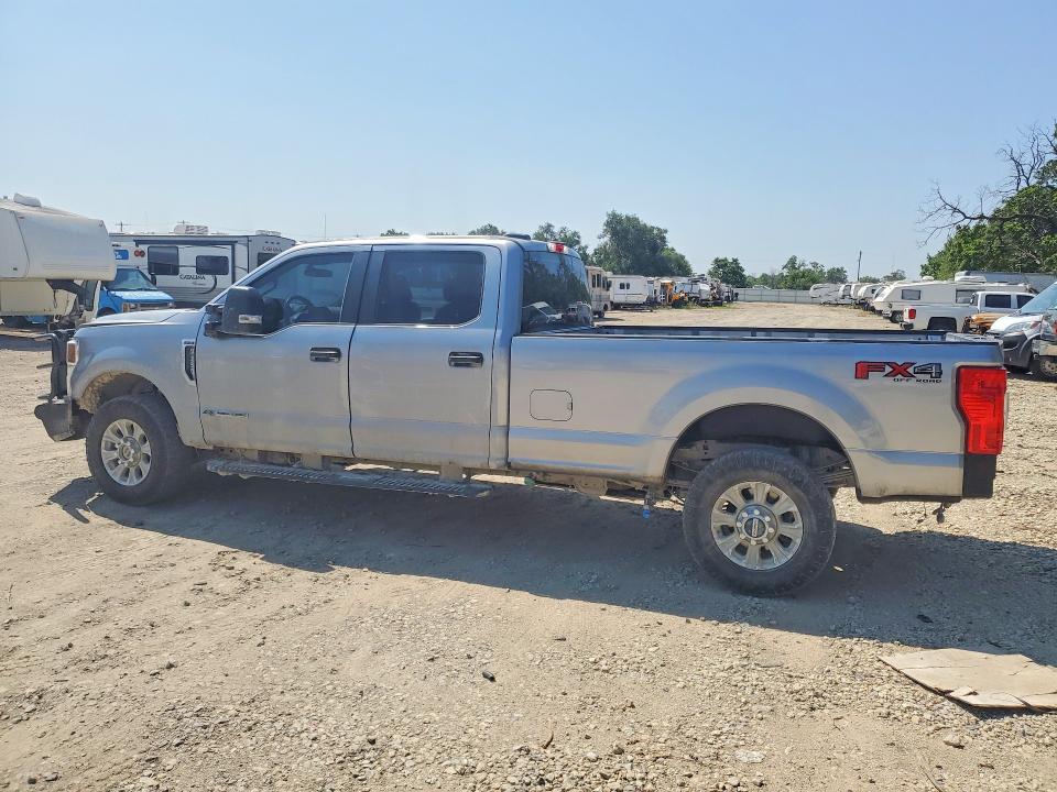 Photo 2 from auction – 2020 FORD F350 with VIN 1FT8W3BT2LEC70476