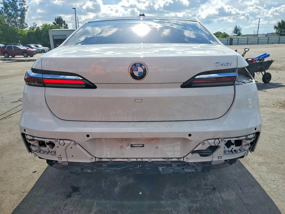 Photo 6 from auction – 2023 BMW 740 with VIN WBA23EH01PCM76152
