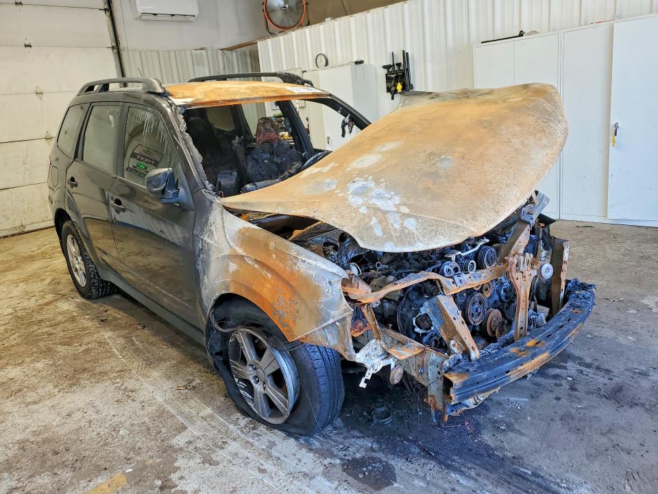 Photo 4 from auction – 2013 SUBARU FORESTER with VIN JF2SHABC6DH443647