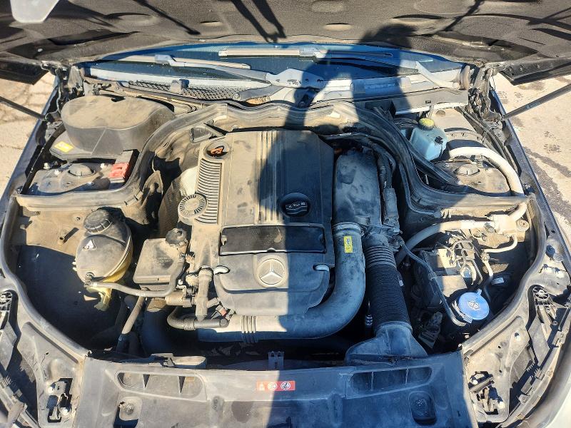 Photo 11 from auction – 2014 MERCEDES-BENZ C with VIN WDDGF4HB7EA946937