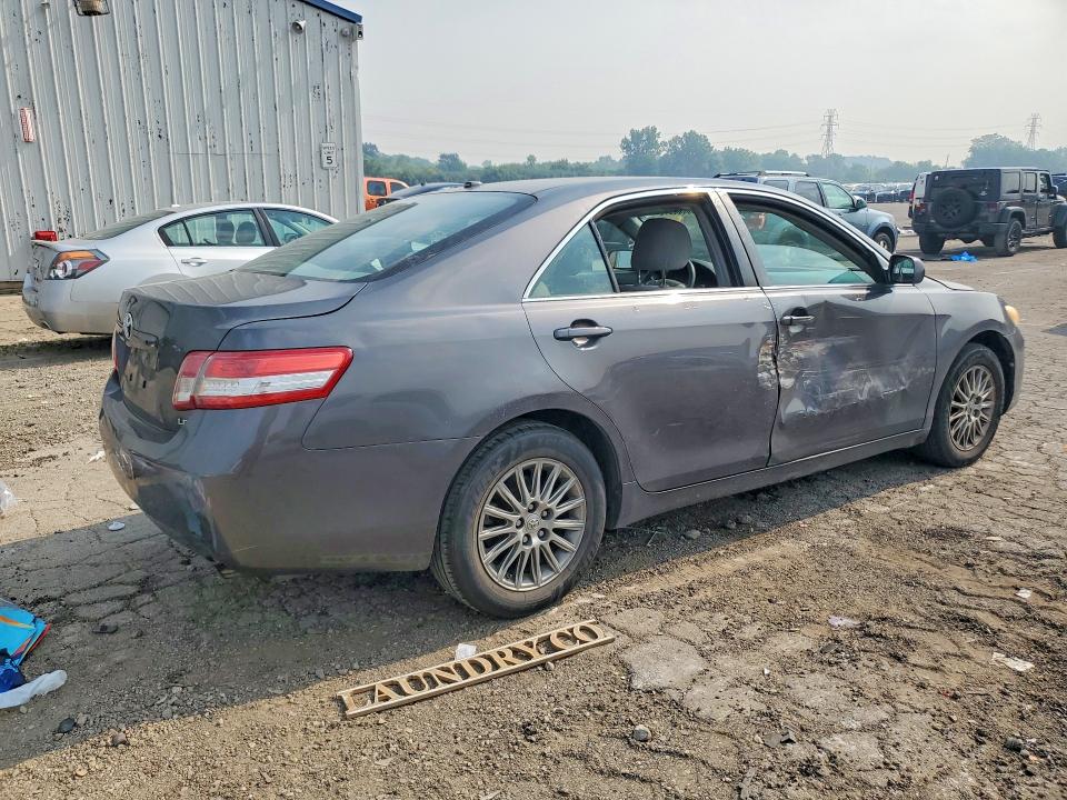 Photo 3 from auction – 2010 TOYOTA CAMRY with VIN 4T4BF3EK2AR043611