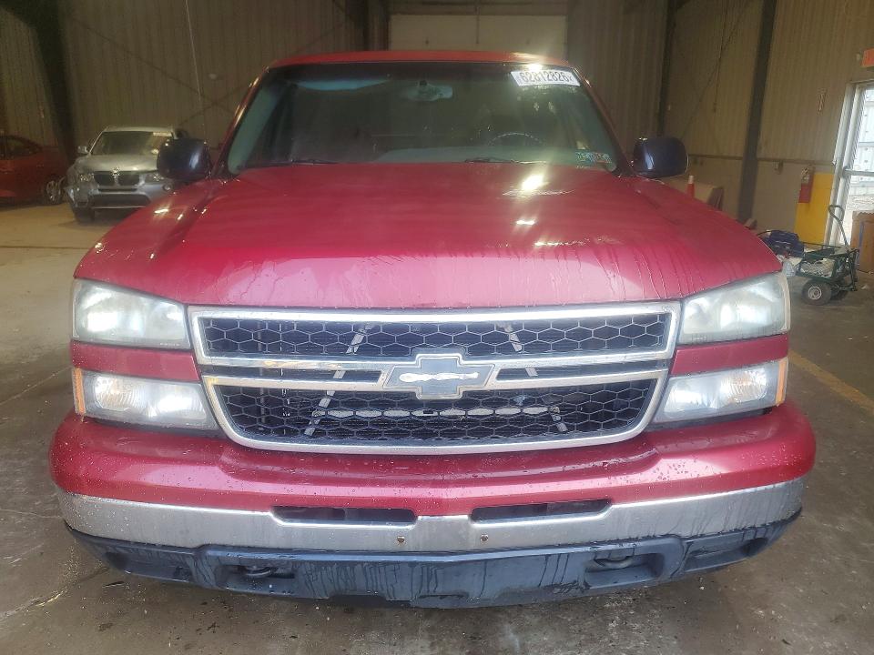 Photo 5 from auction – 2006 CHEVROLET SILVERADO with VIN 1GCEK19V76Z248982