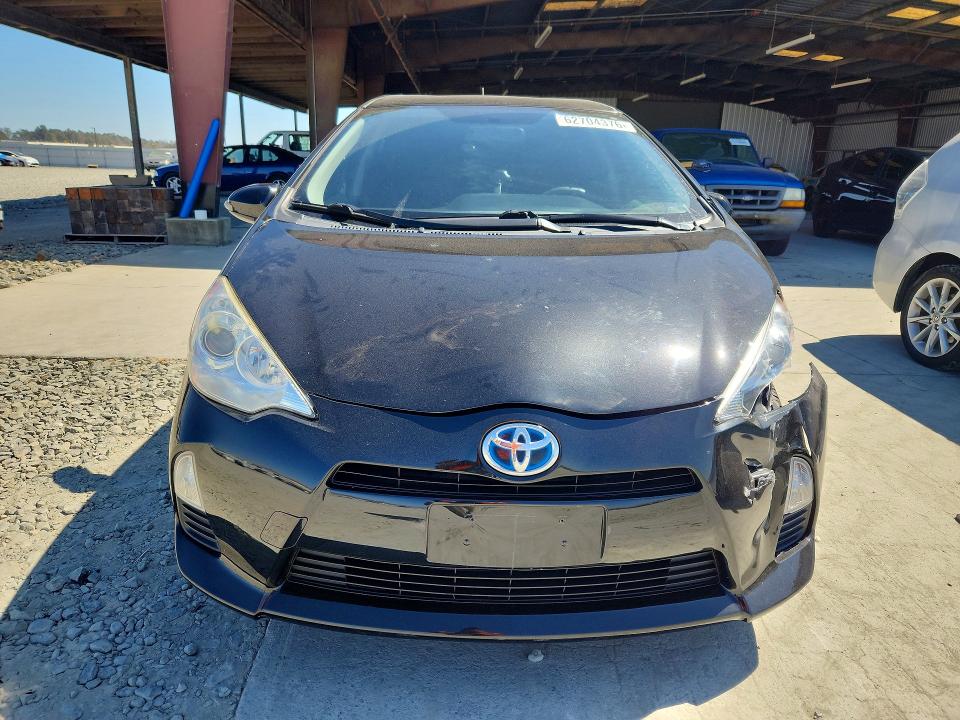 Photo 5 from auction – 2014 TOYOTA PRIUS C with VIN JTDKDTB35E1567280