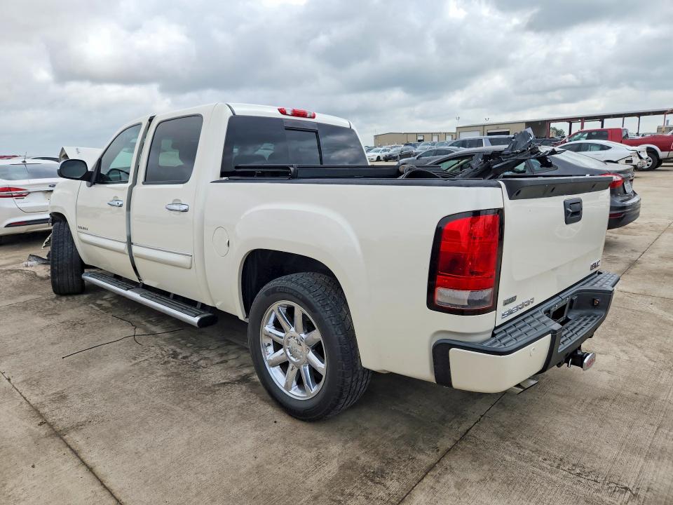 Photo 2 from auction – 2011 GMC SIERRA with VIN 3GTP2XE21BG182494