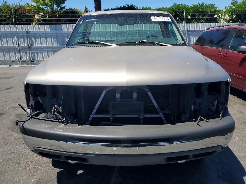Photo 5 from auction – 2000 CHEVROLET SILVERADO with VIN 1GCEK14T7YZ104650