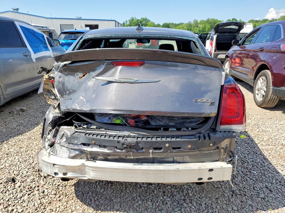 Photo 6 from auction – 2019 CHRYSLER 300 with VIN 2C3CCAGG6KH550643