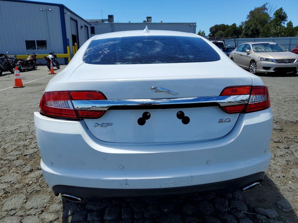 Photo 6 from auction – 2013 JAGUAR XF with VIN SAJWA0E71D8S71834
