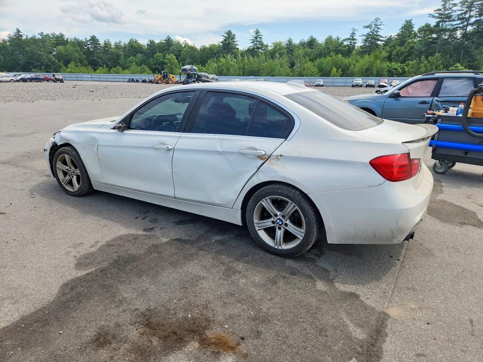 Photo 2 from auction – 2015 BMW 328 with VIN WBA3B5G59FNS14841