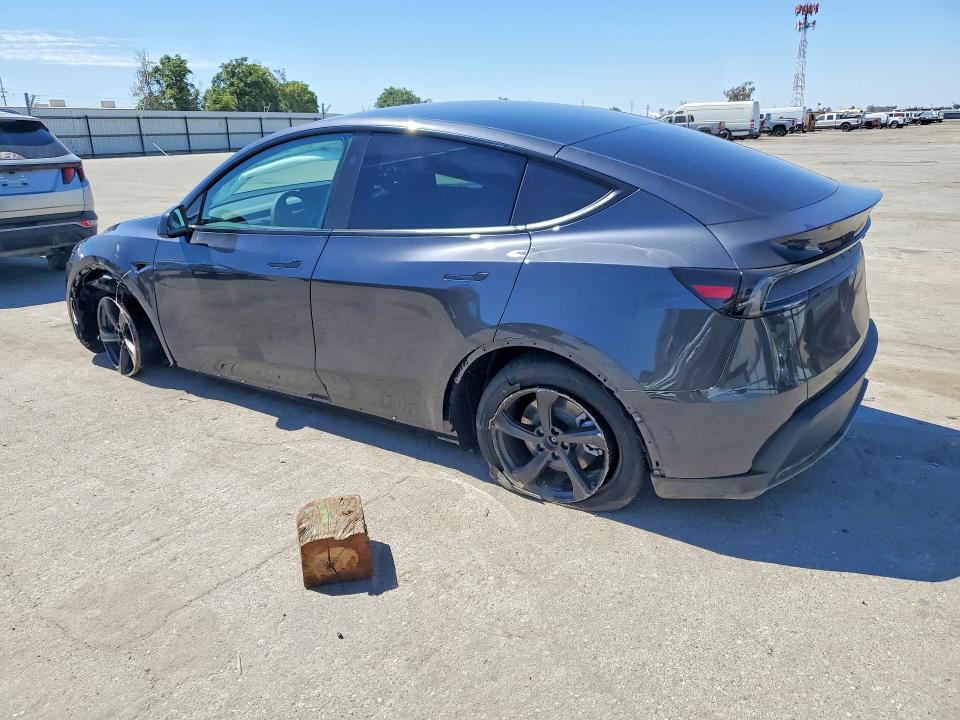 Photo 2 from auction – 2026 TESLA MODEL Y with VIN 7SAYGDEE7TF632934