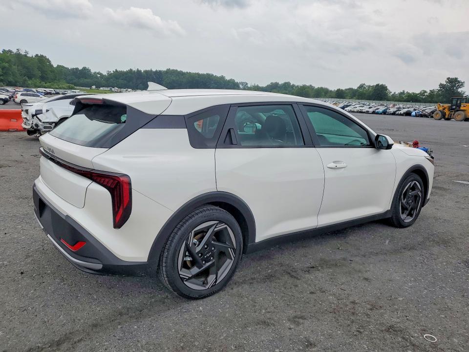 Photo 3 from auction – 2026 KIA K4 with VIN 3KPFX5DE8TE331431