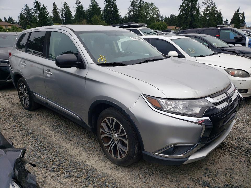 Photo 4 from auction – 2018 MITSUBISHI OUTLANDER with VIN JA4AD2A35JJ004211