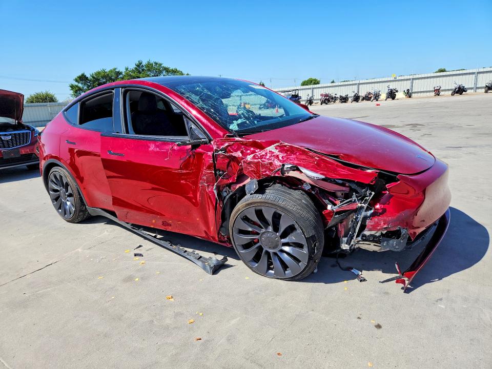 Photo 4 from auction – 2025 TESLA MODEL Y with VIN 7SAYGDEF6SA374569