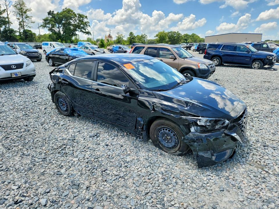 Zdjęcie 4 z aukcji – 2024 NISSAN SENTRA z VIN 3N1AB8BV0RY311908