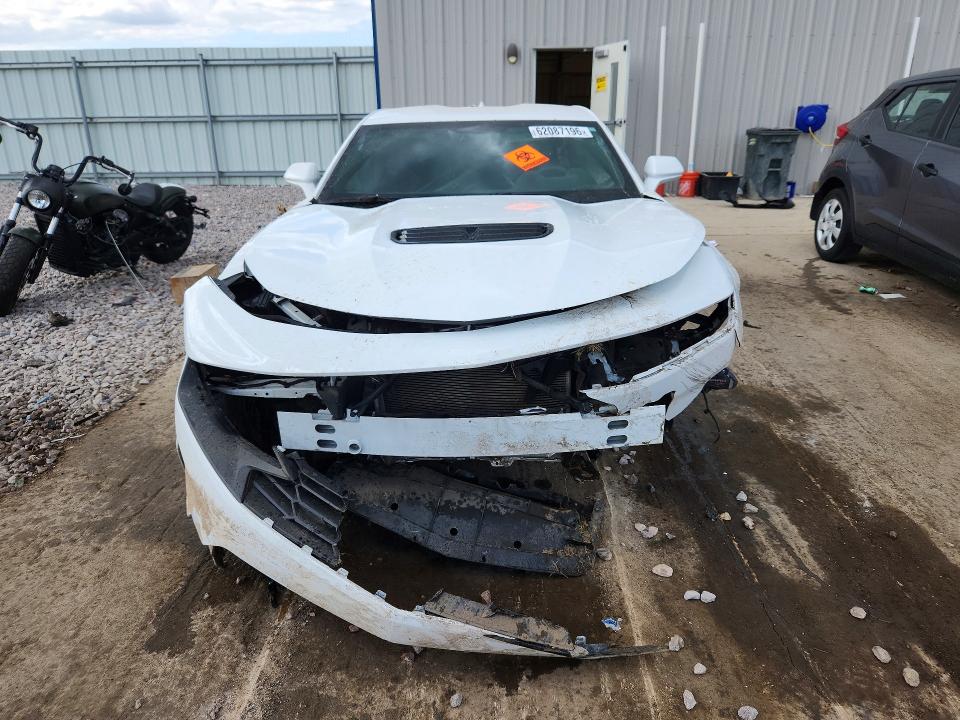 Снимка 5 от търг – 2021 CHEVROLET CAMARO с VIN 1G1FE1R7XM0140721