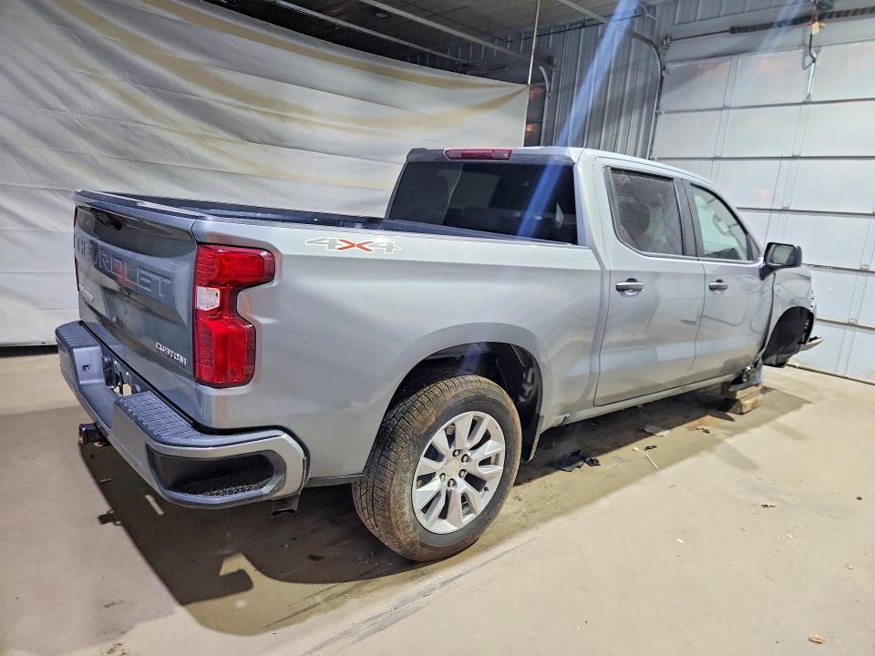 Photo 3 from auction – 2023 CHEVROLET SILVERADO with VIN 3GCPDBEK6PG211363