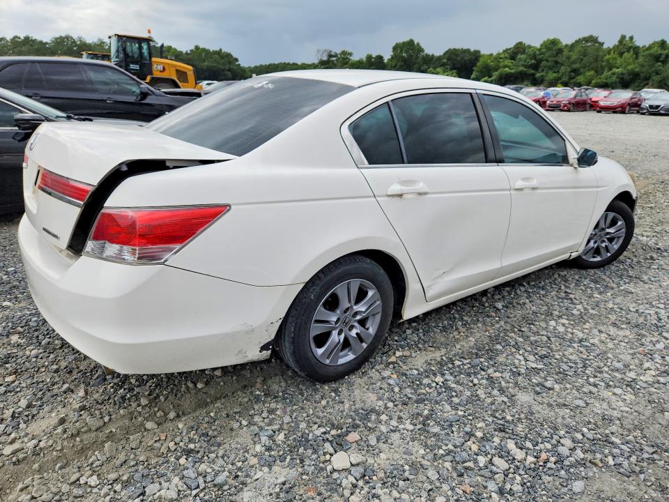 Photo 3 from auction – 2012 HONDA ACCORD with VIN 1HGCP2F61CA136556