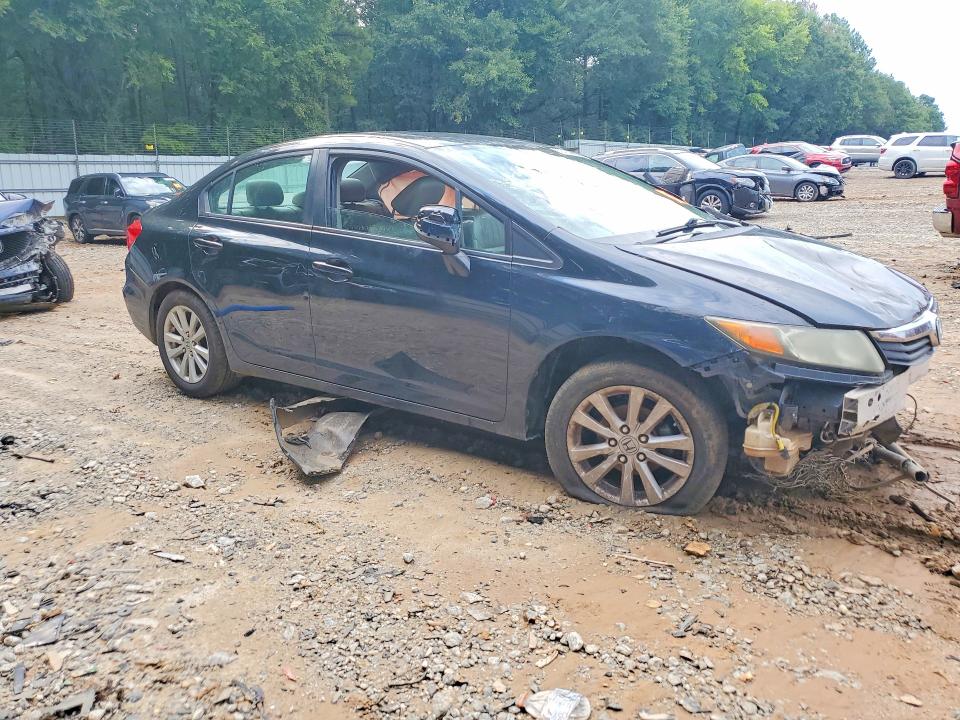 Photo 4 from auction – 2012 HONDA CIVIC with VIN 2HGFB2F94CH307971