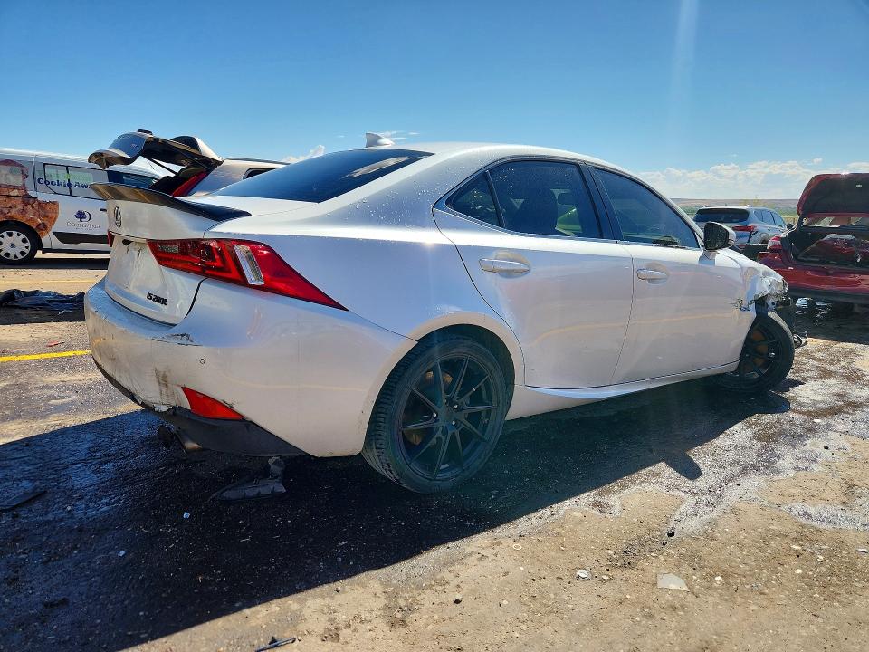 Photo 3 from auction – 2016 LEXUS IS with VIN JTHBA1D23G5012565