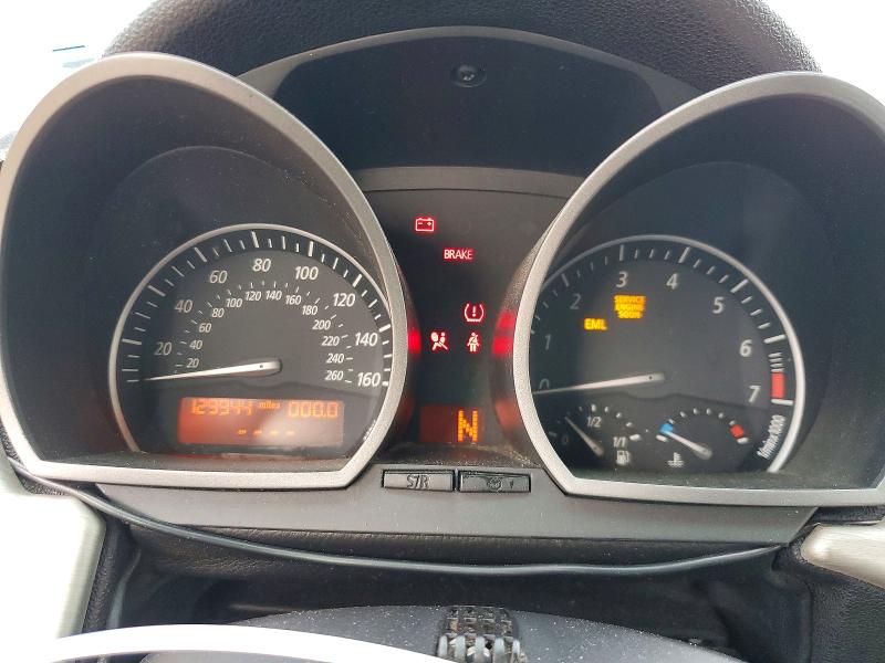 Photo 9 from auction – 2004 BMW Z4 with VIN 4USBT33524LR68088