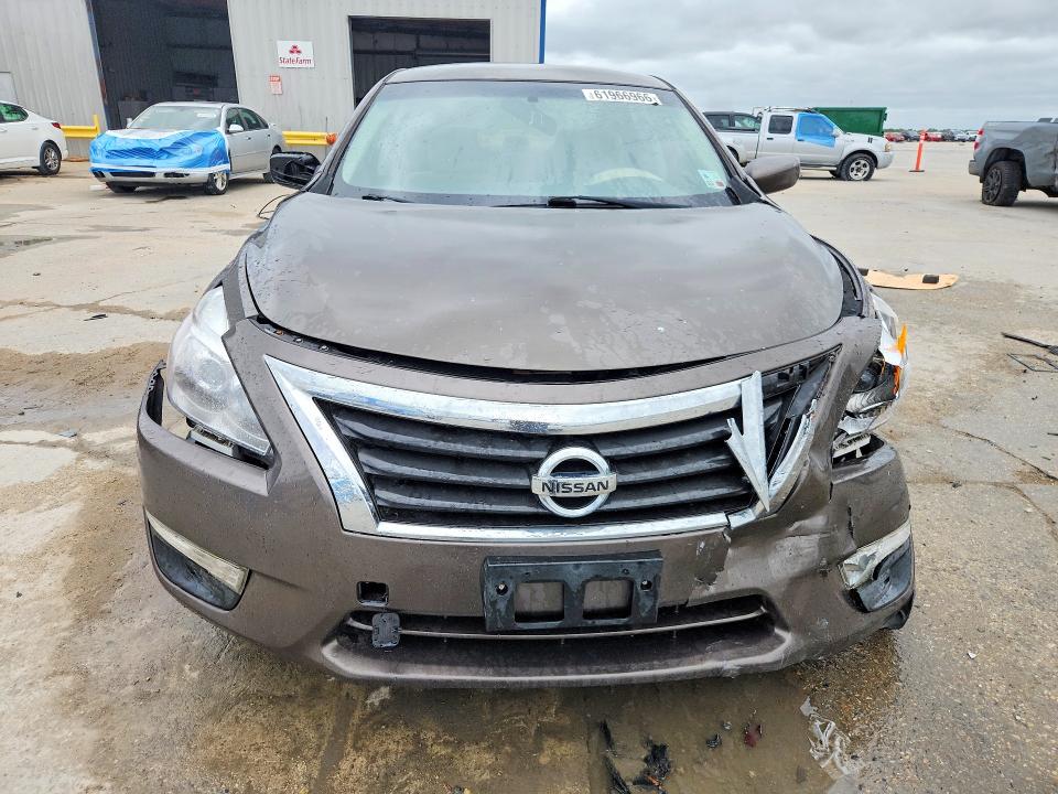 Photo 5 from auction – 2015 NISSAN ALTIMA with VIN 1N4AL3AP9FC416246