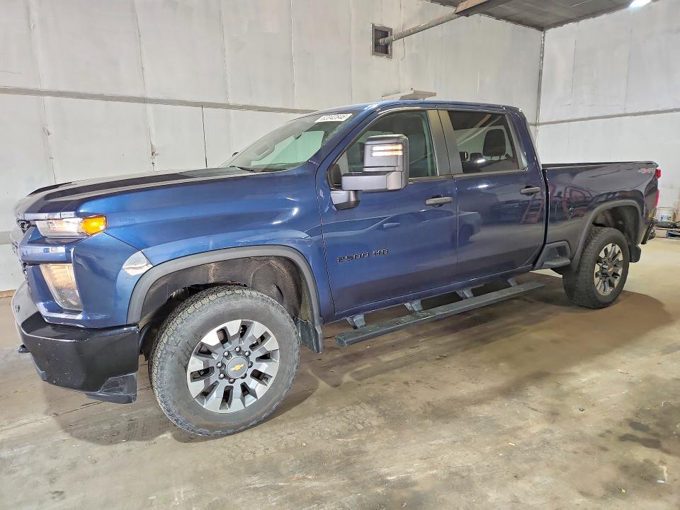 CHEVROLET SILVERADO 2023 with VIN 2GC4YME77P1719686 - Photo from auction