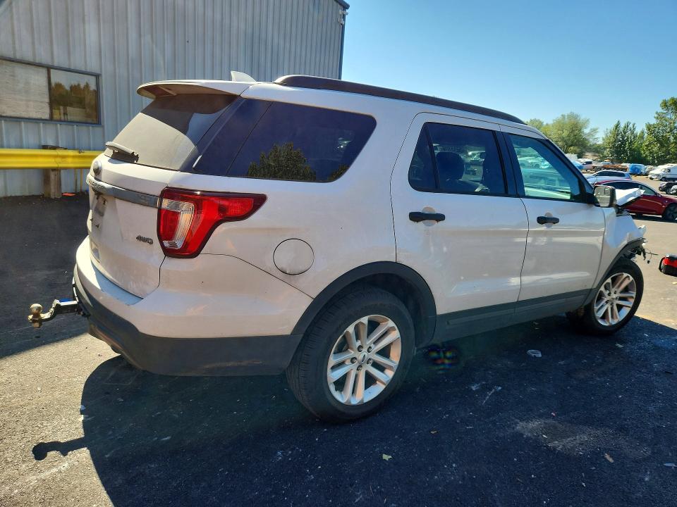 Photo 3 from auction – 2017 FORD EXPLORER with VIN 1FM5K8B85HGD49459