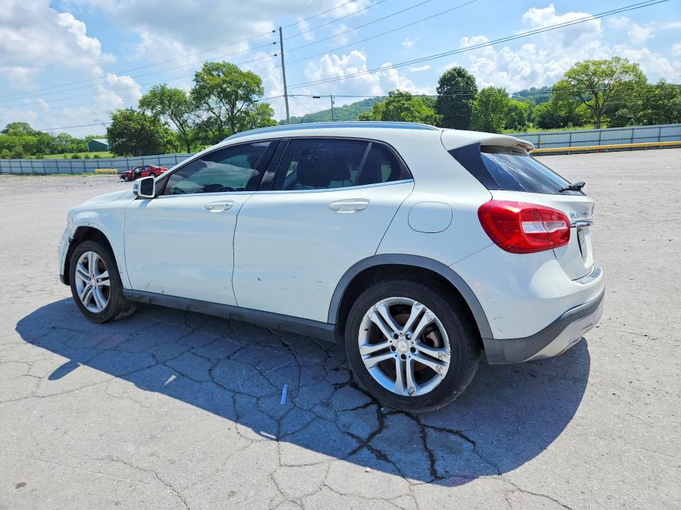 Photo 2 from auction – 2015 MERCEDES-BENZ GLA with VIN WDCTG4GB4FJ136653