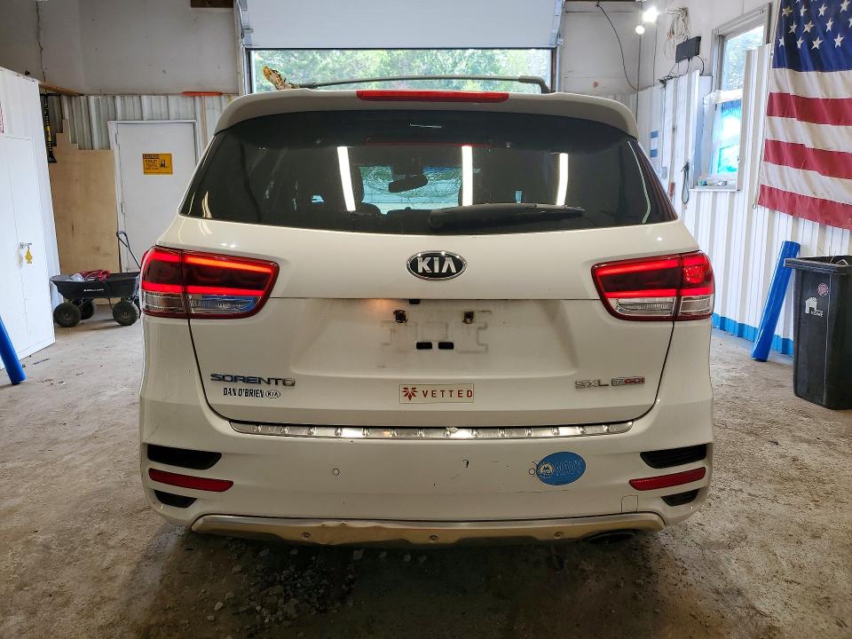 Photo 6 from auction – 2016 KIA SORENTO with VIN 5XYPKDA11GG036338