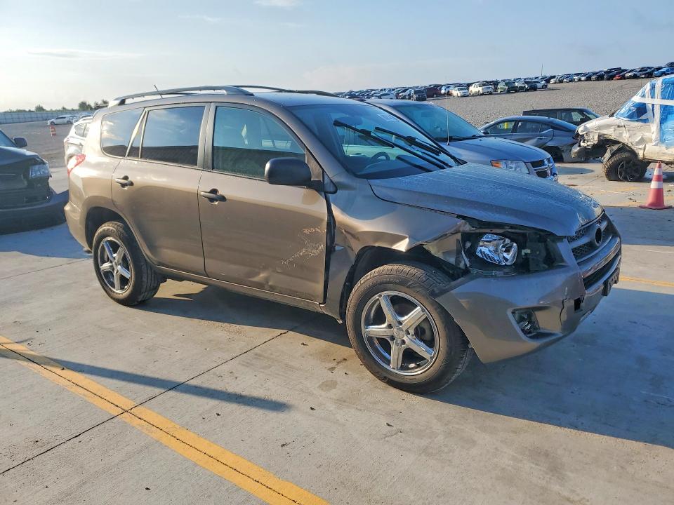 Photo 4 from auction – 2011 TOYOTA RAV4 with VIN 2T3ZF4DV3BW066205