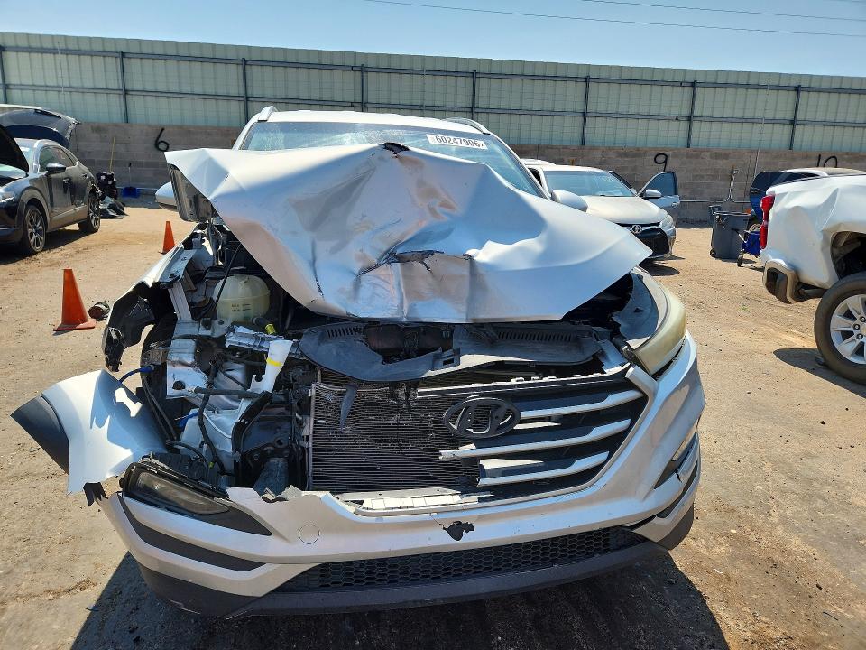 Photo 5 from auction – 2018 HYUNDAI TUCSON with VIN KM8J33A48JU736771